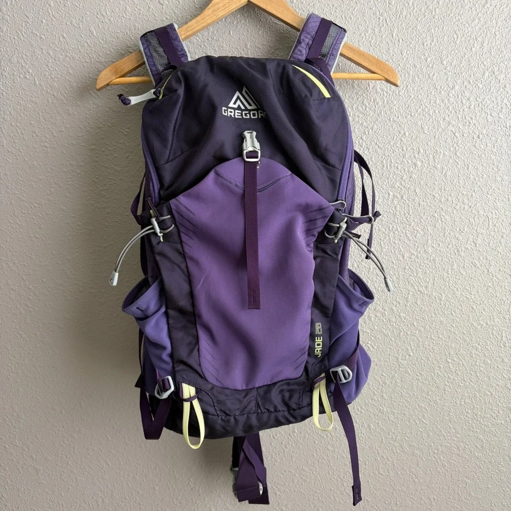 Gregory Jade 28 Women's Purple Small Hiking Backpack Rain Cover